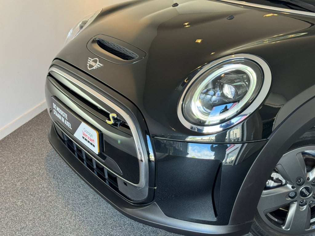 Mini Electric mini essential 33 kwh