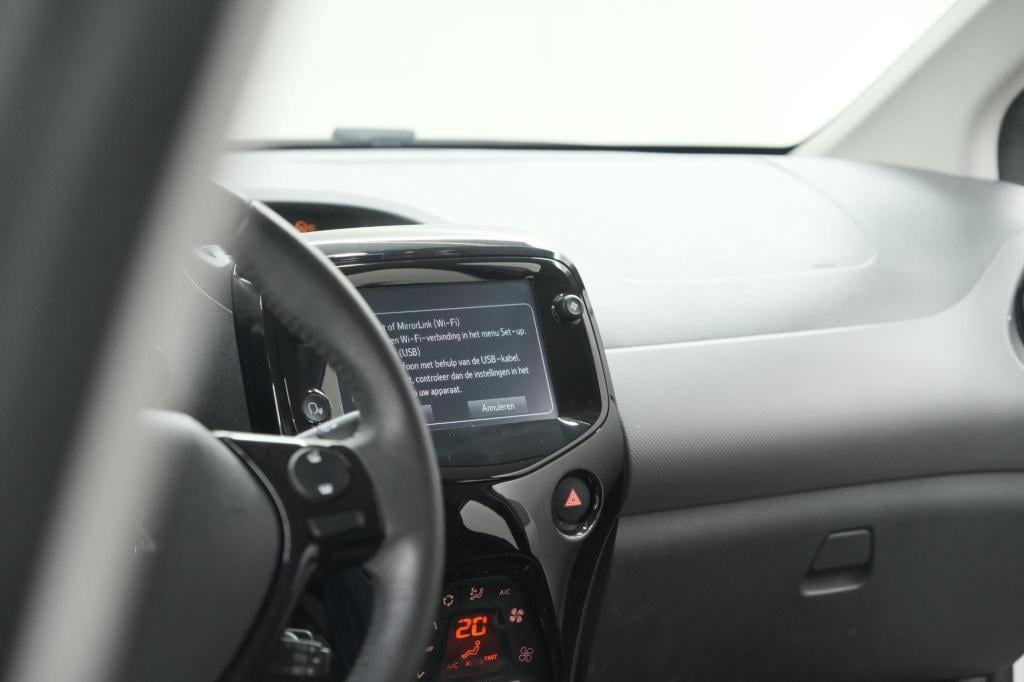 Peugeot 108 1.0 e-vti allure top! | elektrisch vouwdak | camera | navigatie