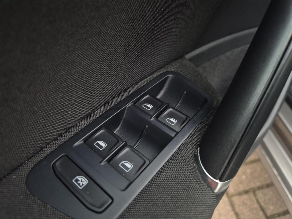 Volkswagen Golf 1.2 tsi comfortline / origineel nl / dealeronderhouden / 5-