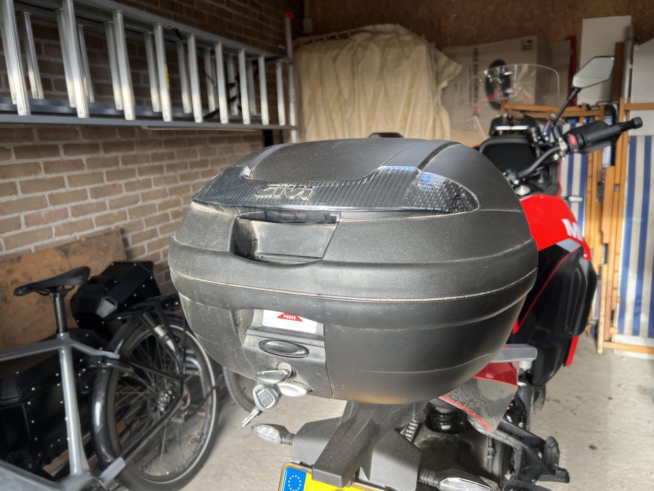 Givi Topkoffer