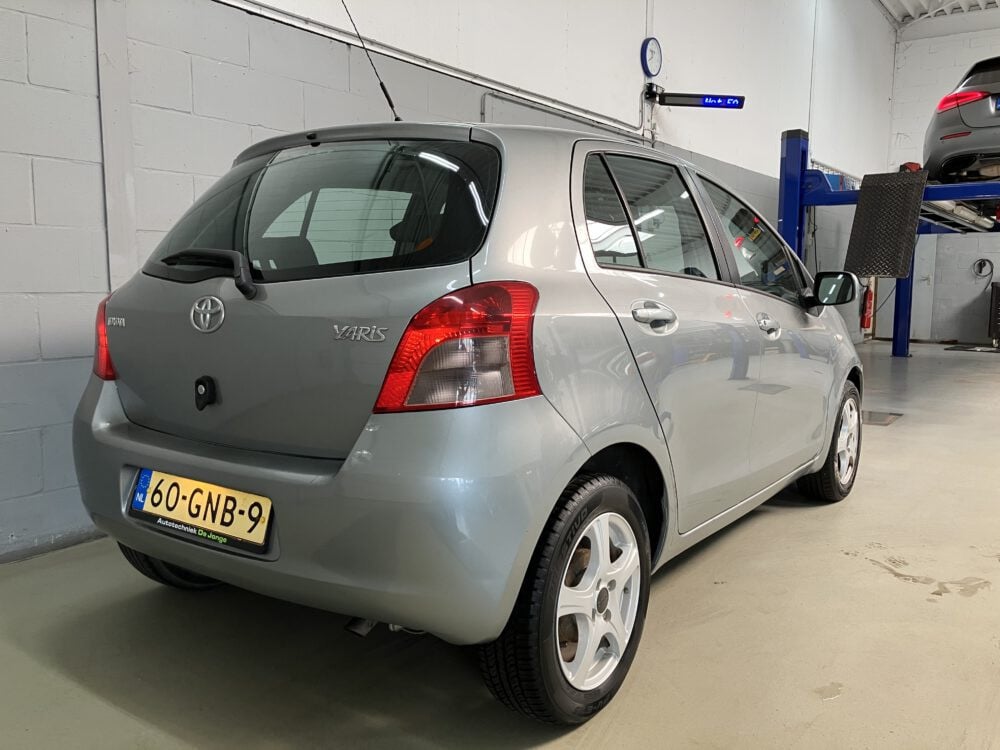 Toyota Yaris 1.3 VVTi Sol