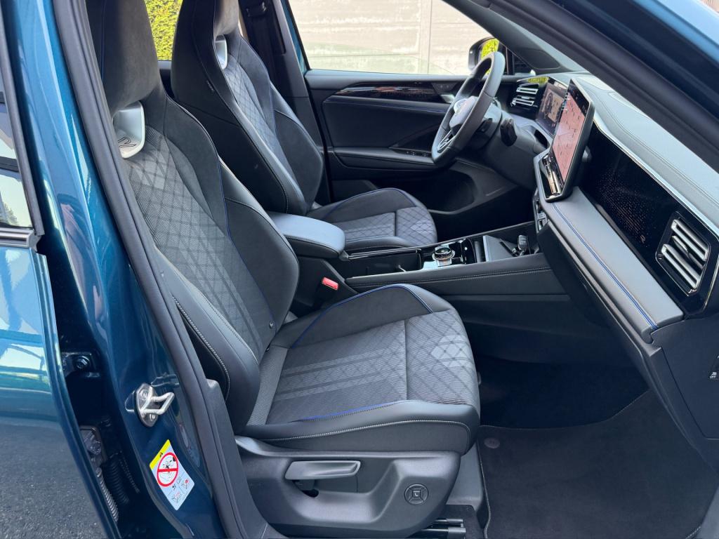 Volkswagen Tiguan 1.5 etsi 150pk dsg r-line | black line | 360 camera | sta