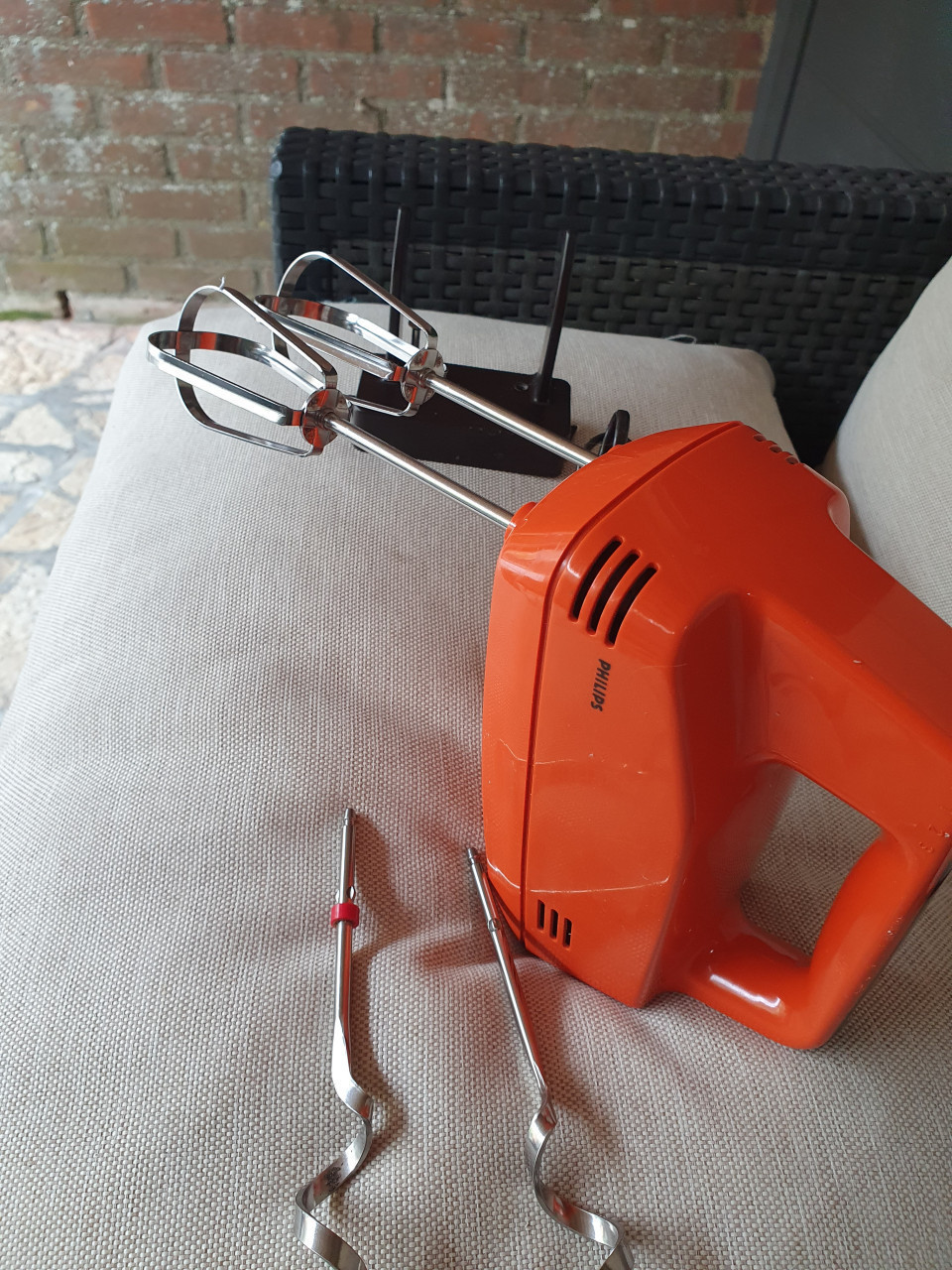 Mooie werkende vintage Philips HR 1170 in puntgaaf oranje....