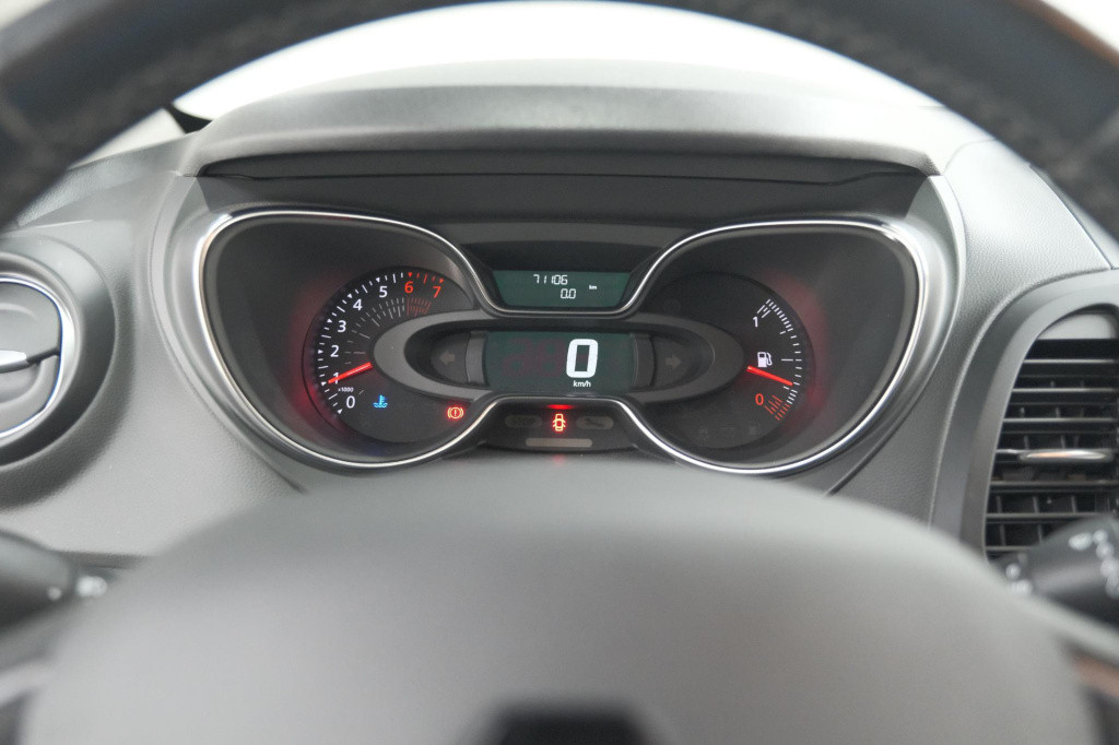 Renault Captur tce 90 intens | trekhaak | camera | navigatie | parkeersenso