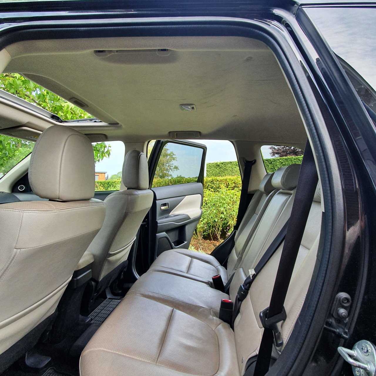 Mitsubishi Outlander Phev 7 zitter 4WD 7 persoons!