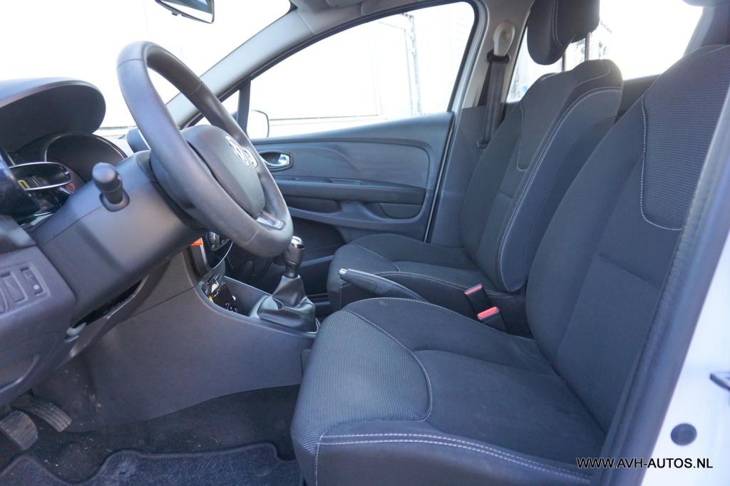 Renault Clio estate 0.9 tce life