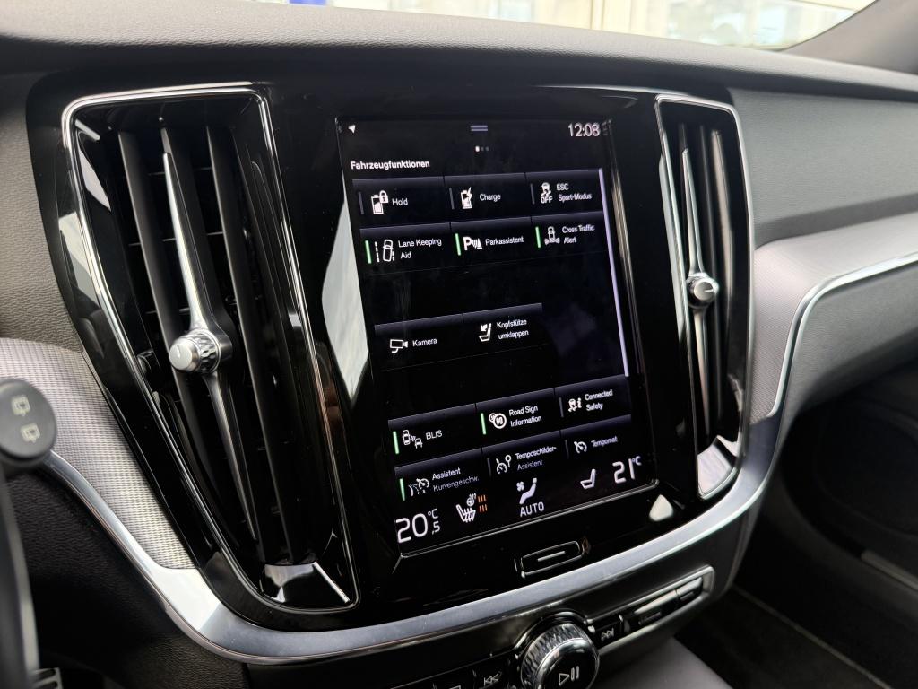 Volvo V60 t6 340pk recharge r-design| adap.cruise| camera| h&k sound| keyl