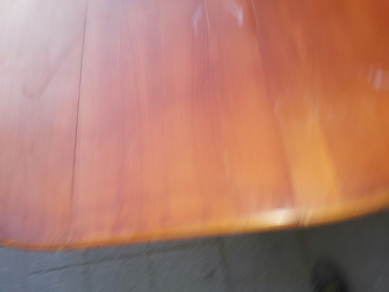 Ronde uitschuifbare eettafel
