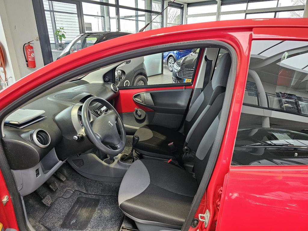 Peugeot 107 1.0-12v xr