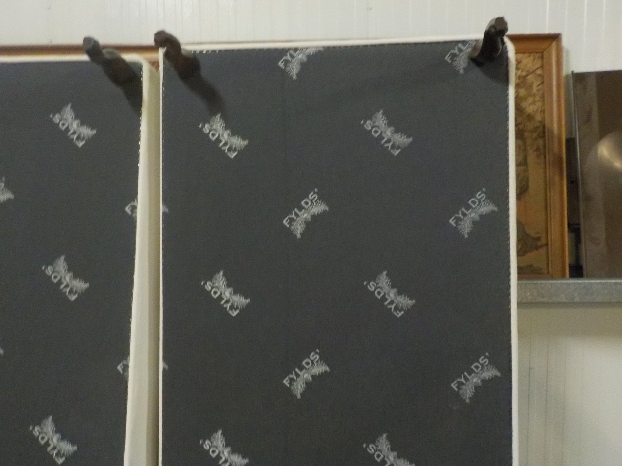 Mooie kwaliteit boxspring + matrassen + hoofdeind 2 x 90 x 210 cm