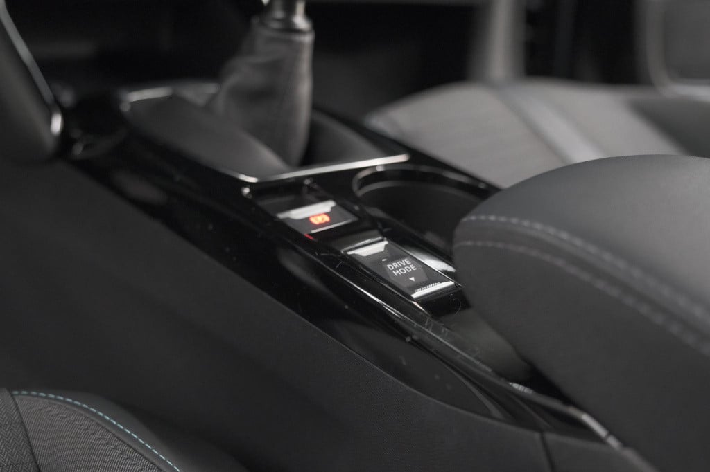 Peugeot 208 puretech 100 allure pack | camera | apple carplay | stoelverwar