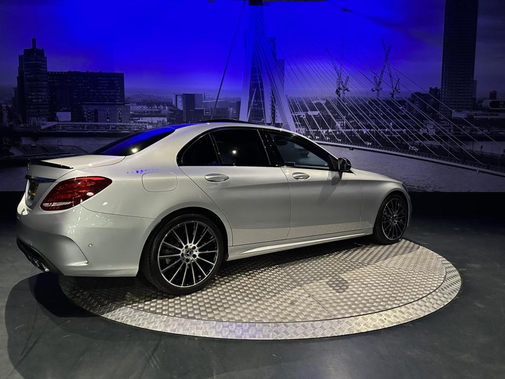 Mercedes-Benz C-Klasse 180 sport edition premium plus amg *pano*360camera*b