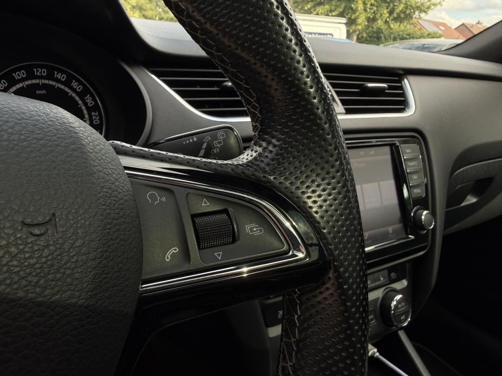 Skoda Octavia combi 2.0 tsi rs - dealer onderhouden - full optie -