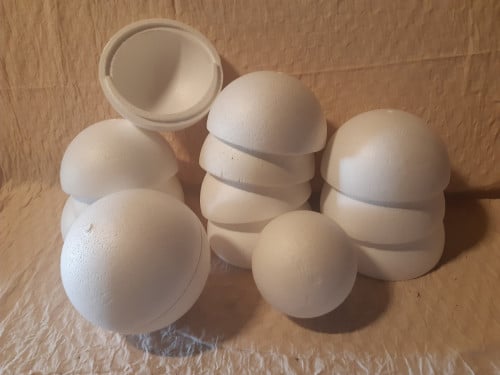 Piepschuim bollen 1 x 15 cm, 6 x 20 cm doorsnede (set 4)