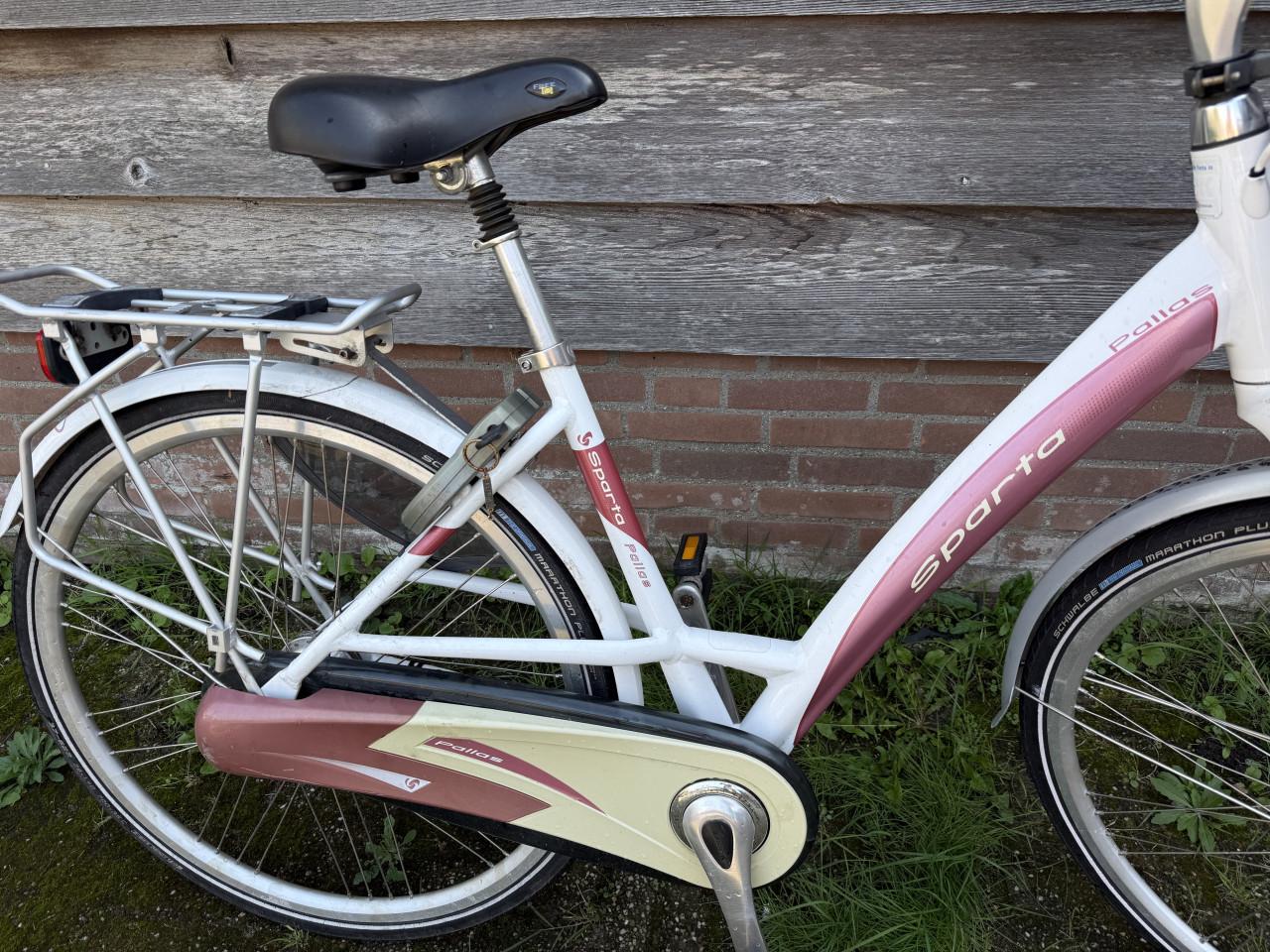 Bike / In nette staat Sparta Damesfiets