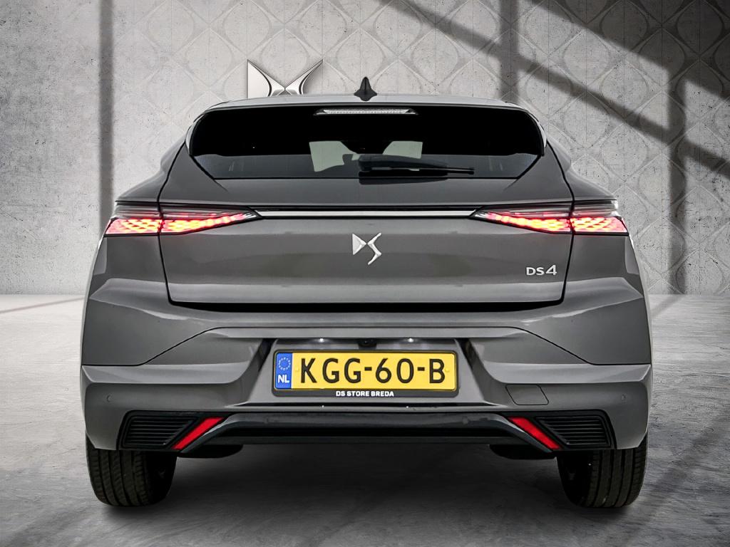 Ds Ds 4 130pk automaat etoile | 180 camera | elektrische stoelverstelling |