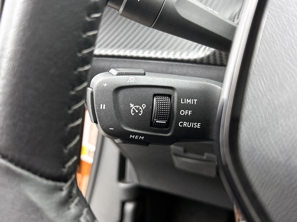 Peugeot E-2008 ev allure pack 50 kwh | rijklaar | keyless | camera | naviga