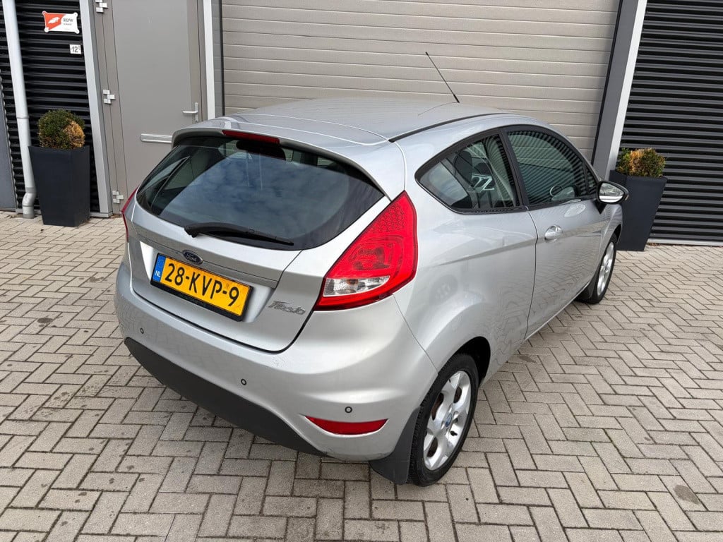 Ford Fiesta 1.25 titanium/155.000 nap/airco/lichtmetaal/pdc/
