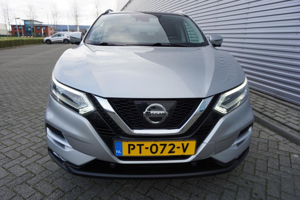 Nissan Qashqai 1.2 tekna panoramadak / navi / cruise / lm velgen / 360 came