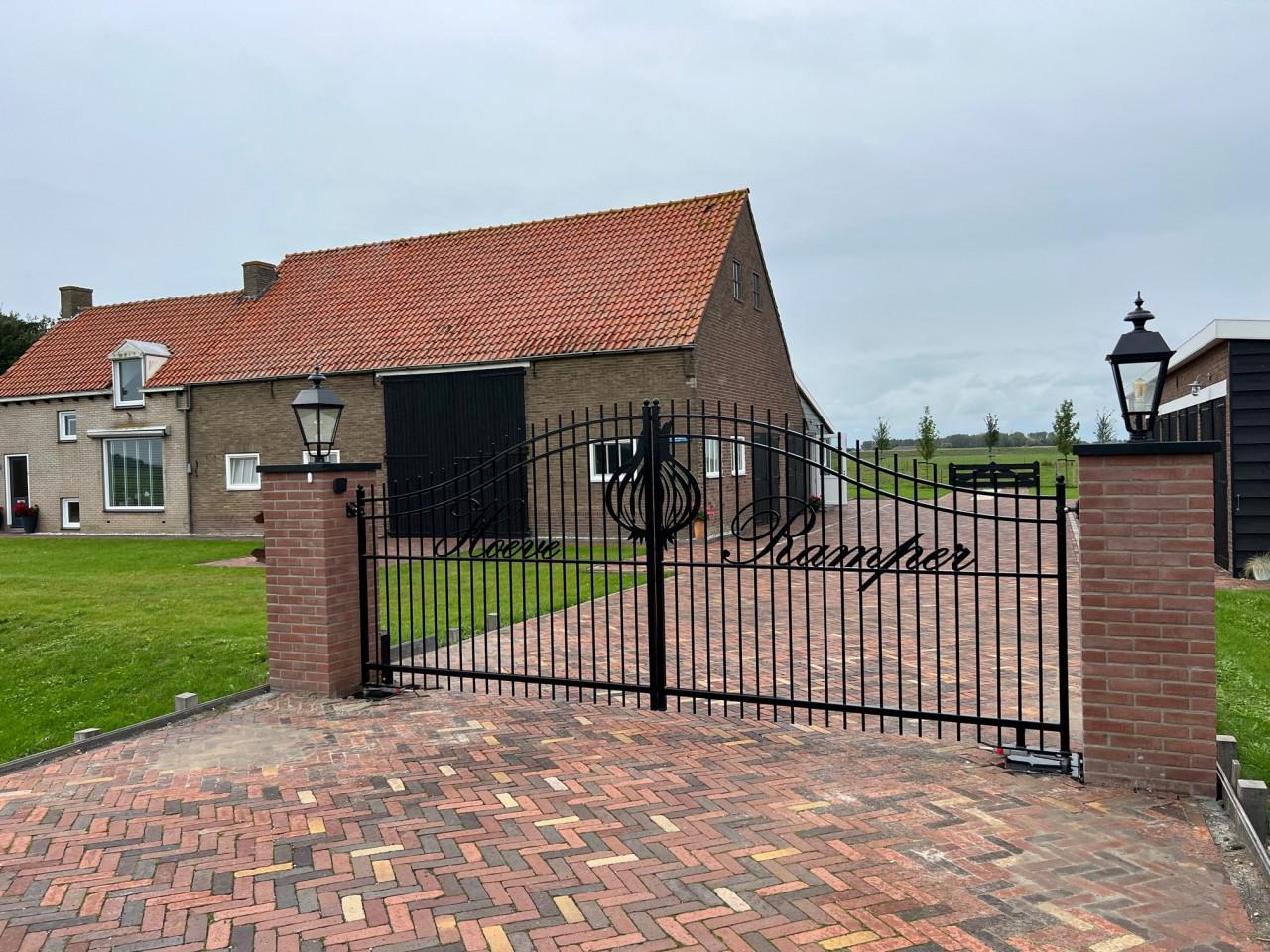 Stijlvolle - Luxe Schuifpoorten en Inrijpoorten.