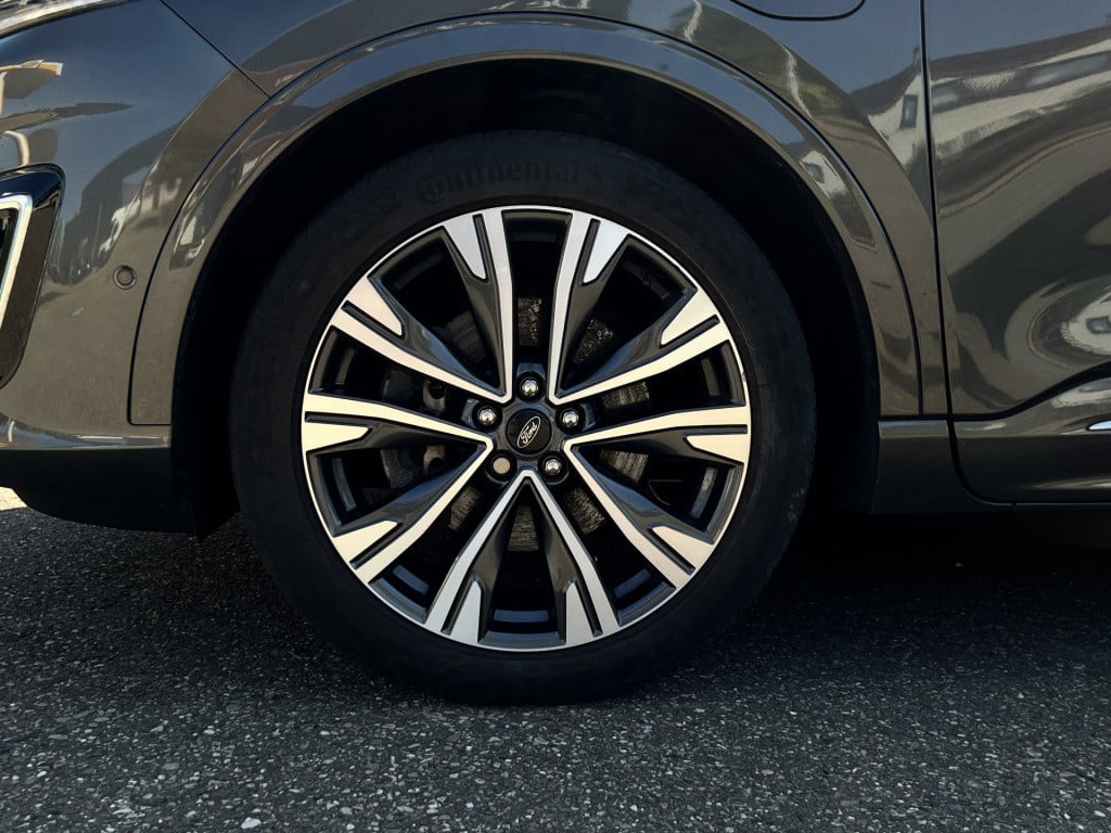 Ford Kuga 2.5 phev vignale | camera | trekhaak | panorama dak | apple/ andr