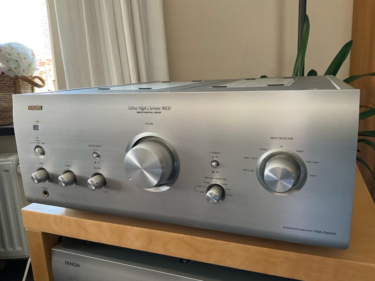 Denon PMA 2000-AE geïntegreerde versterker