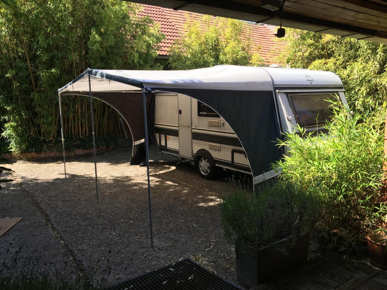 Caravan luifel Goldcamp Pamplona met glasfiber frame