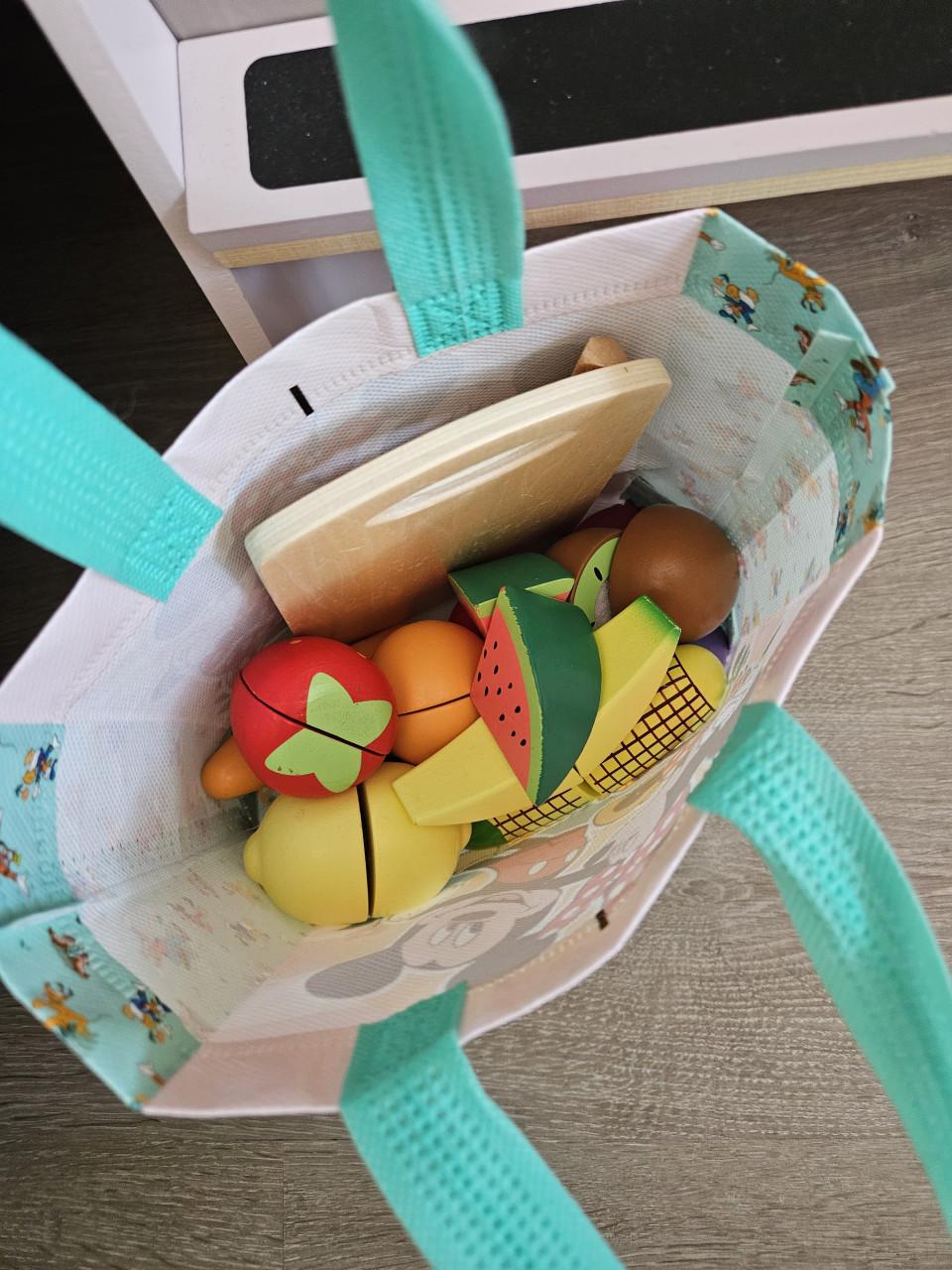 Houten speelgoedkraam