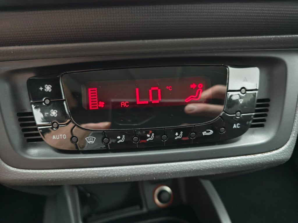 Seat Ibiza occasion 1.2 tsi sport edition met cruisecontrol en luxe radio |