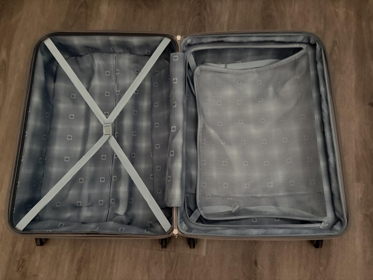 Twee mooie grote Delsey koffers