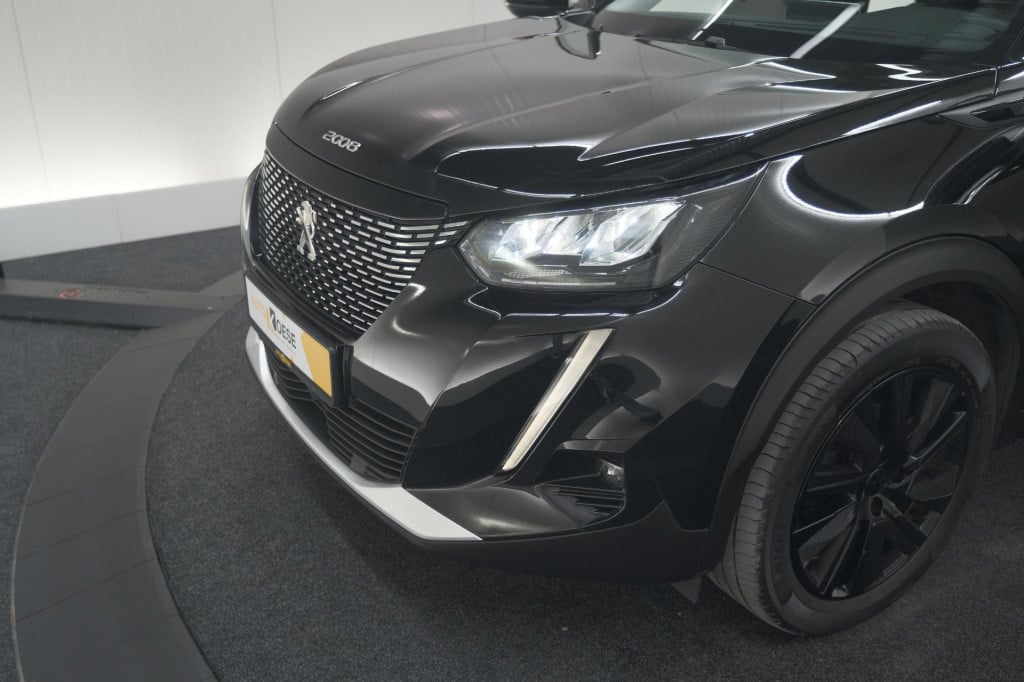 Peugeot 2008 puretech 130 allure | camera | apple carplay | navigatie | par