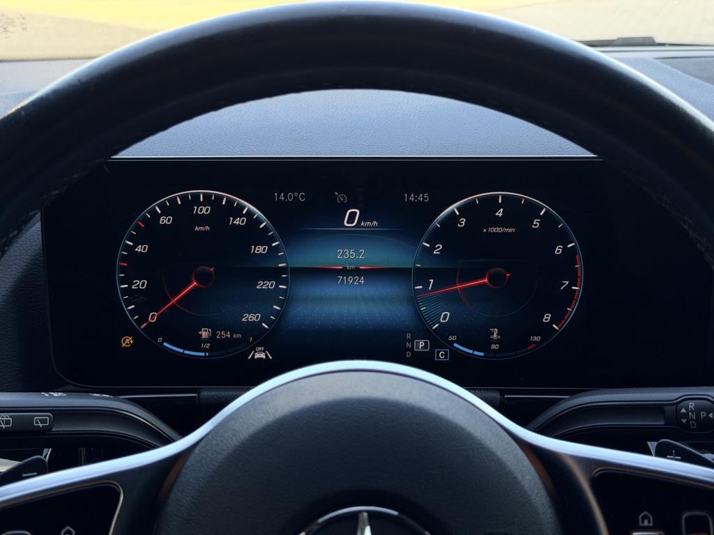 Mercedes-Benz Gla-klasse 200 business solution luxury
