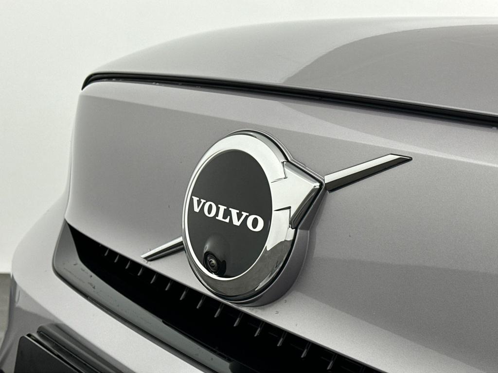 Volvo Ec40 extended range plus dark