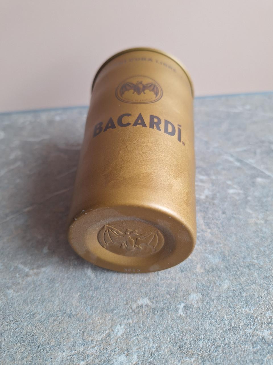 BACARDI BEKER EN  3 L.FLES