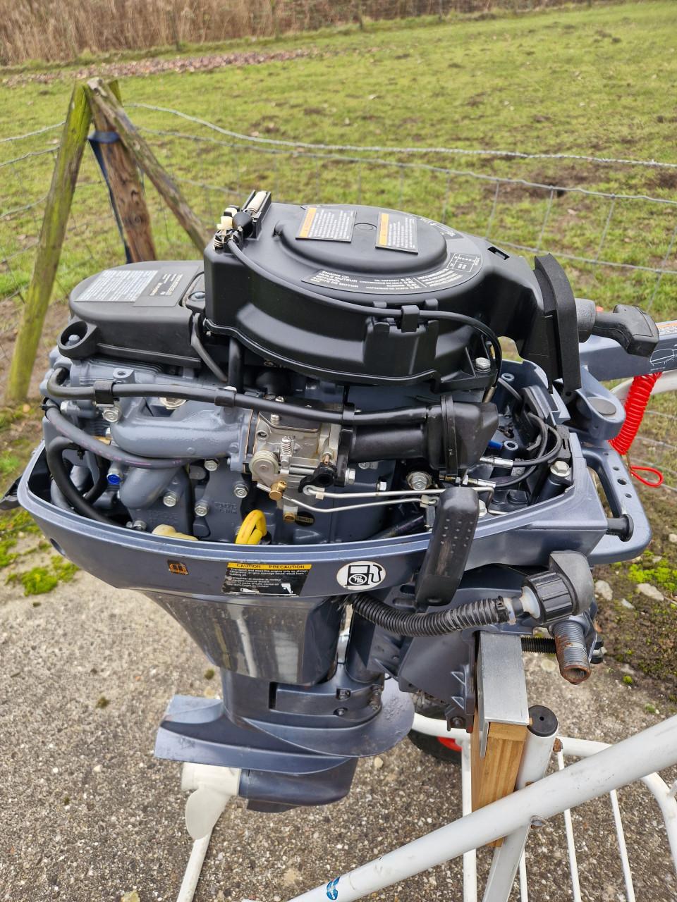 Yamaha 8 pk 4-takt kortstaart 2-cilinder b.j. 2005