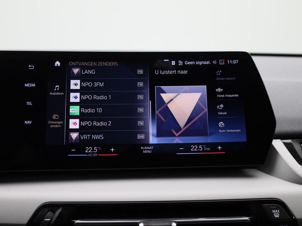 BMW X1 xdrive25e | automaat | lmv | parkeer sensoren | virtual cockpit | ca