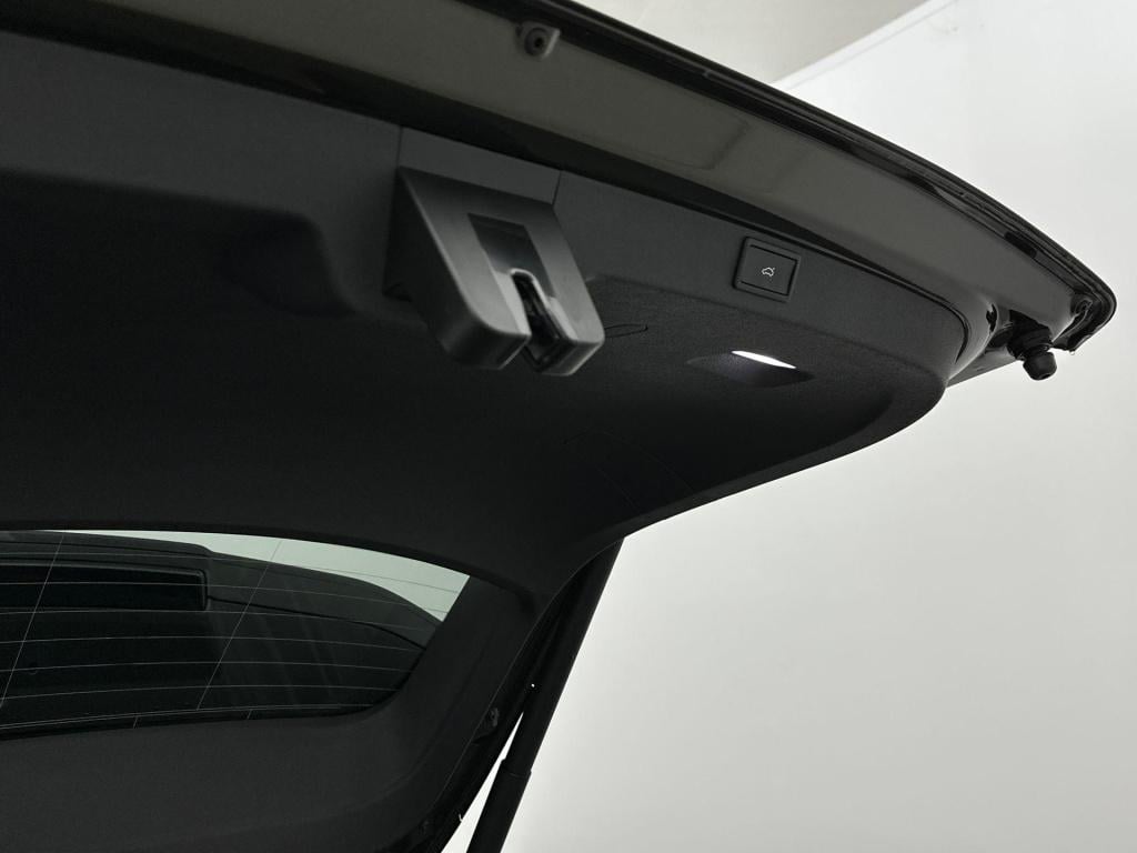 Skoda Enyaq Iv rs elektromotor 250 kw / 340 pk suv elektrische aa