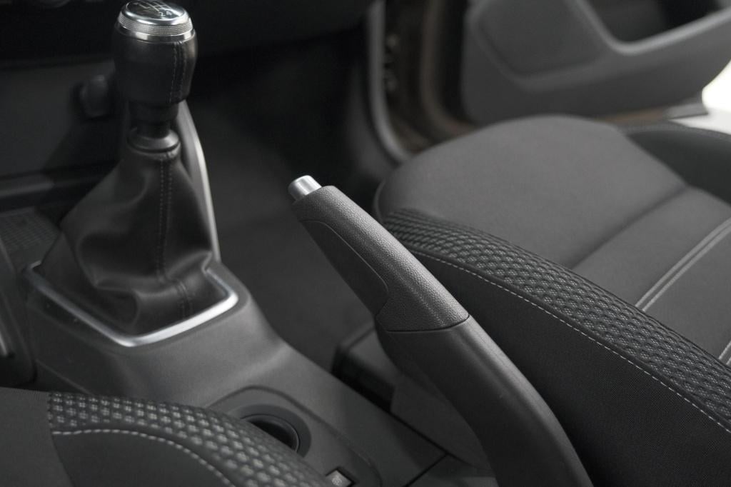 Dacia Duster tce 130 tech road | 360 camera | dodehoekdetectie | apple carp