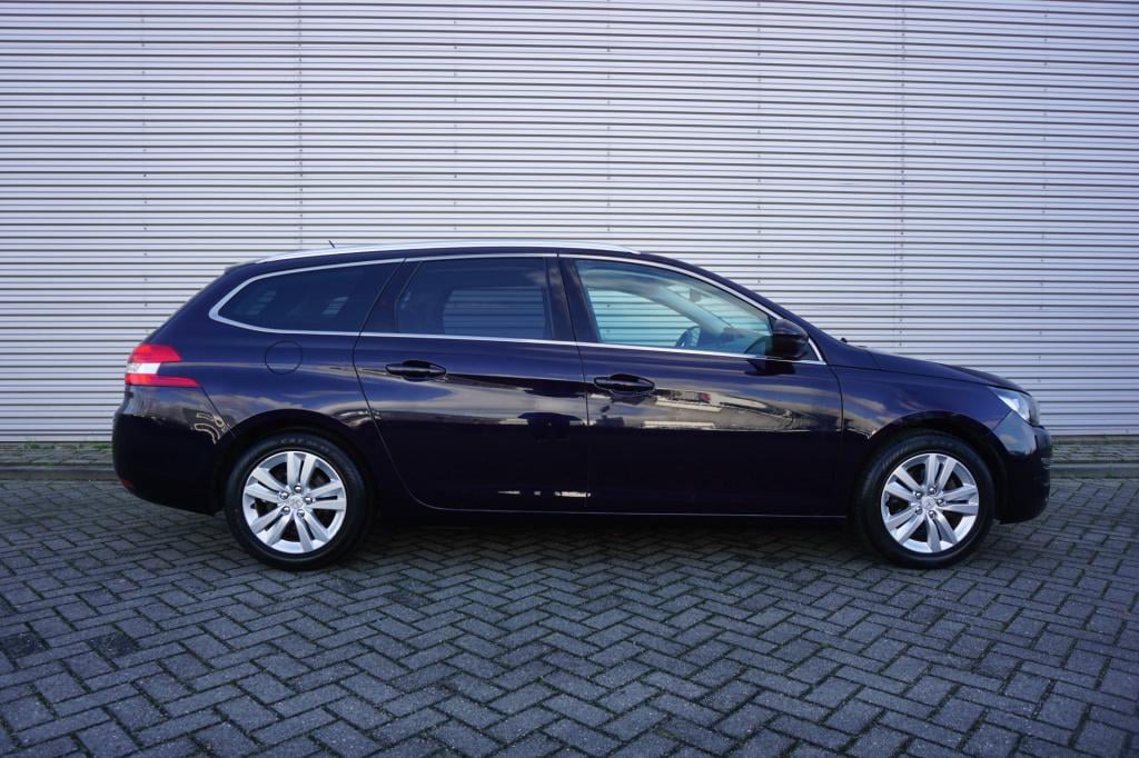 Peugeot 308 sw 1.2 e-thp blue lease executive climate / navi / cruise / pan