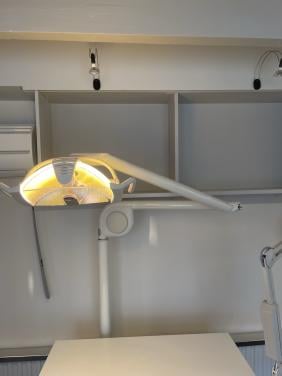 Werk lamp voor praktijk