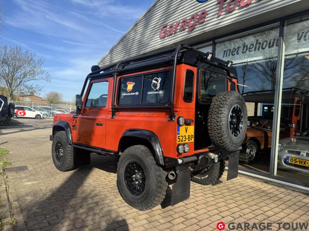 Land Rover Defender 2.2 d sw 90" adventure+ limited edition