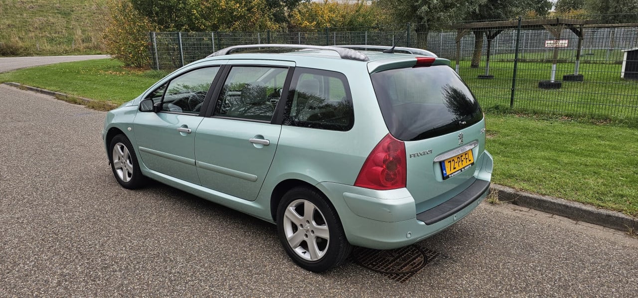 Peugeot 307 SW 2.0 16V Pack panoramisch dak! Met Slecht's 137591km!
