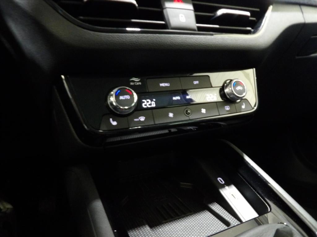 Skoda Scala 1.0 tsi greentech 110pk dsg-7 sport business