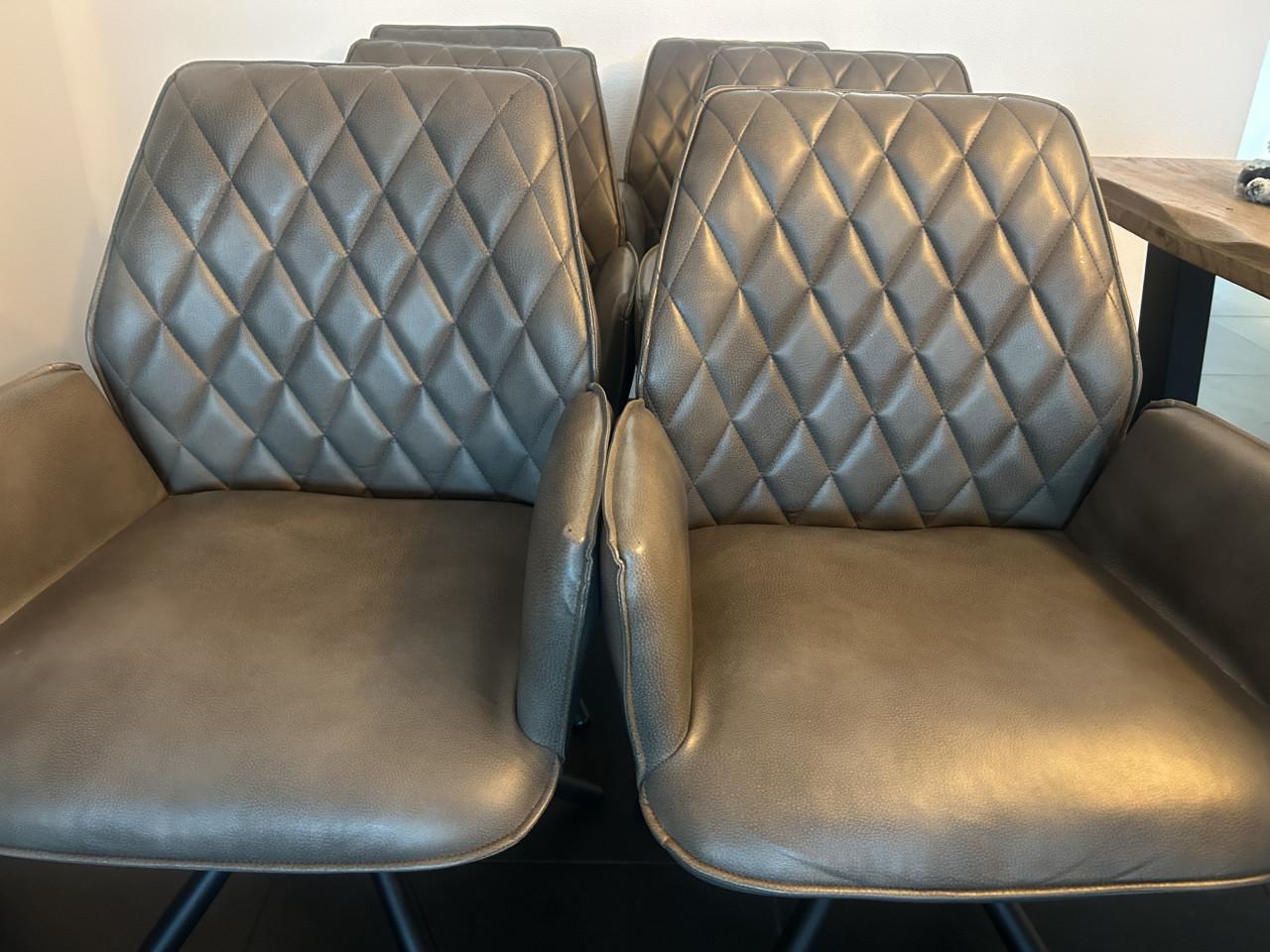 Set van 6 eetkamerstoelen