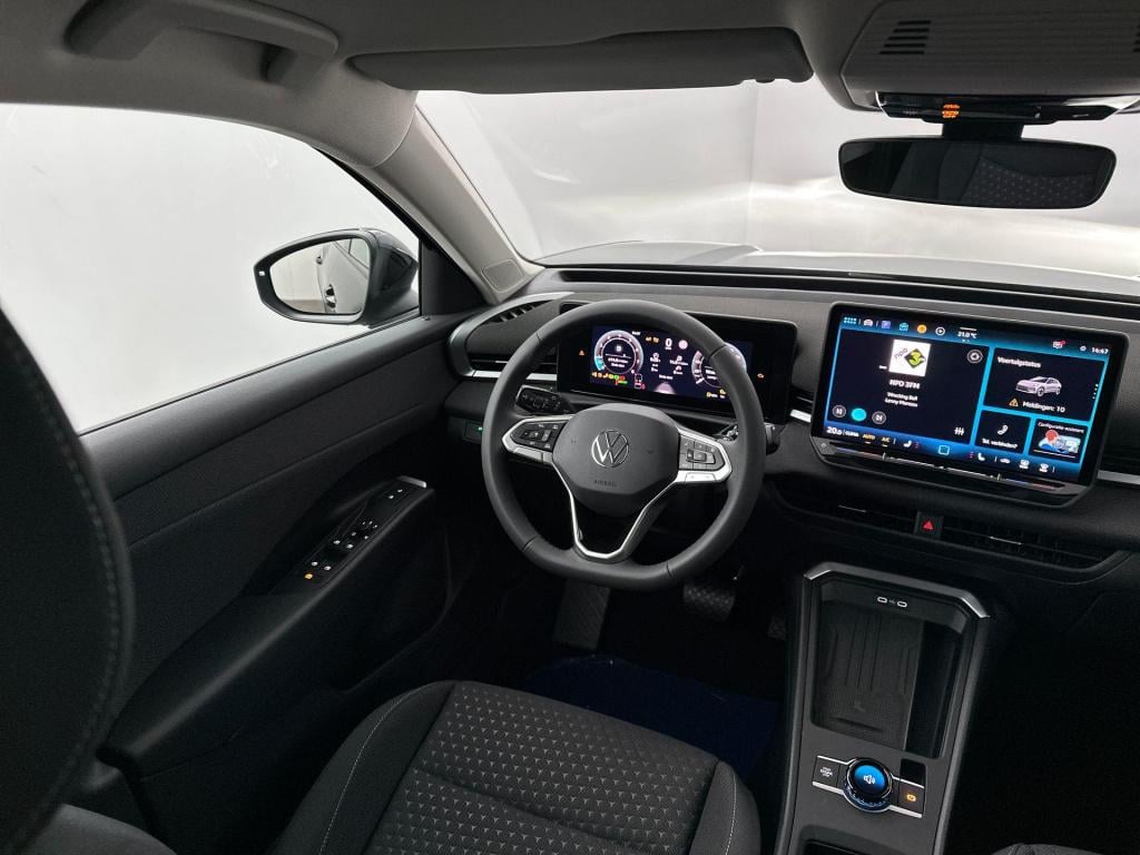 Volkswagen T-roc 1.5 etsi limited edition