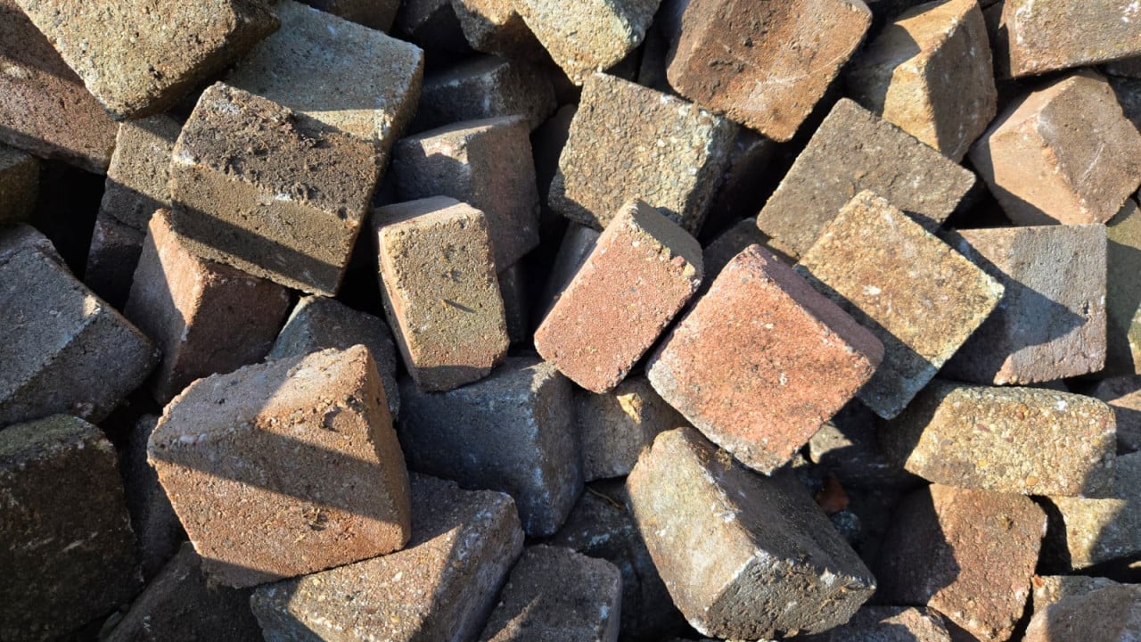 Gratis afhalen koppelsteentjes 10x10