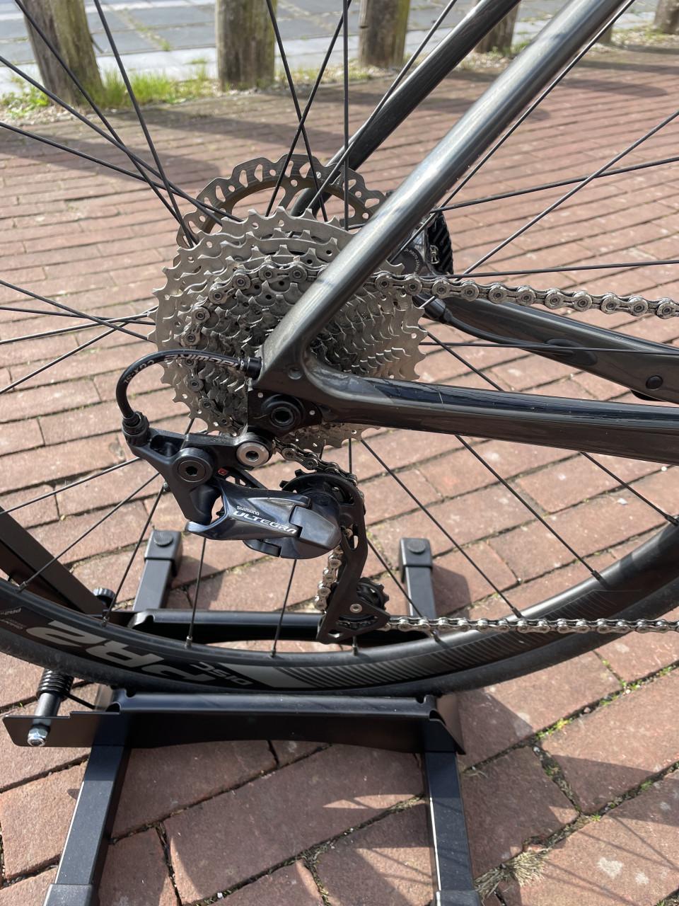 Giant Advance Carbon Racefiets zo goed als nieuw !!!