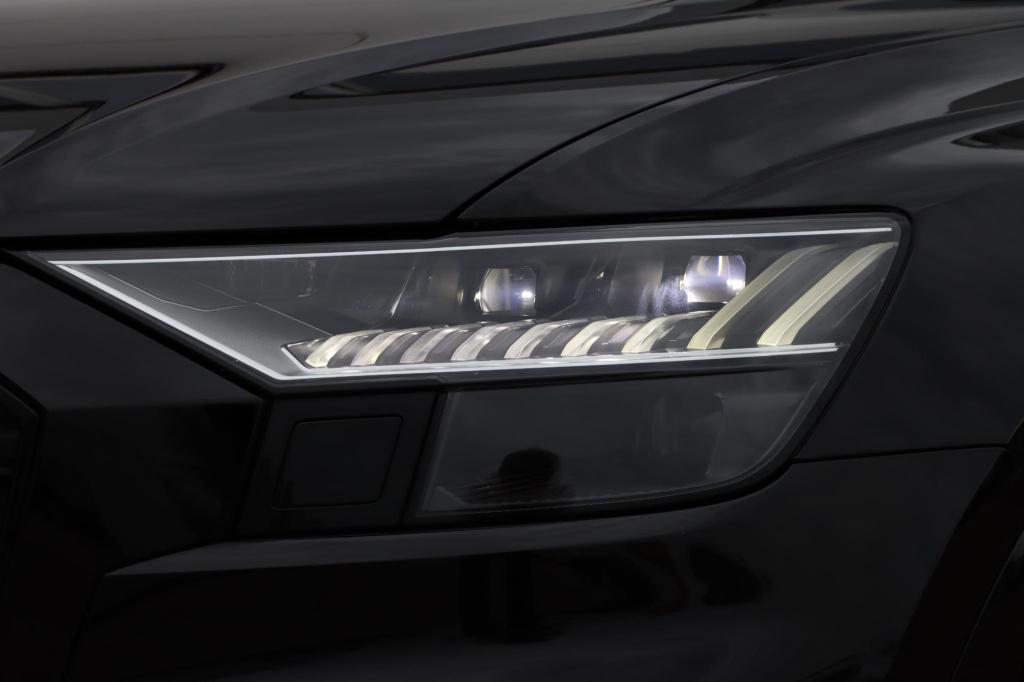 Audi Q8 55 tfsi e quattro pro line s 380pk tiptronic