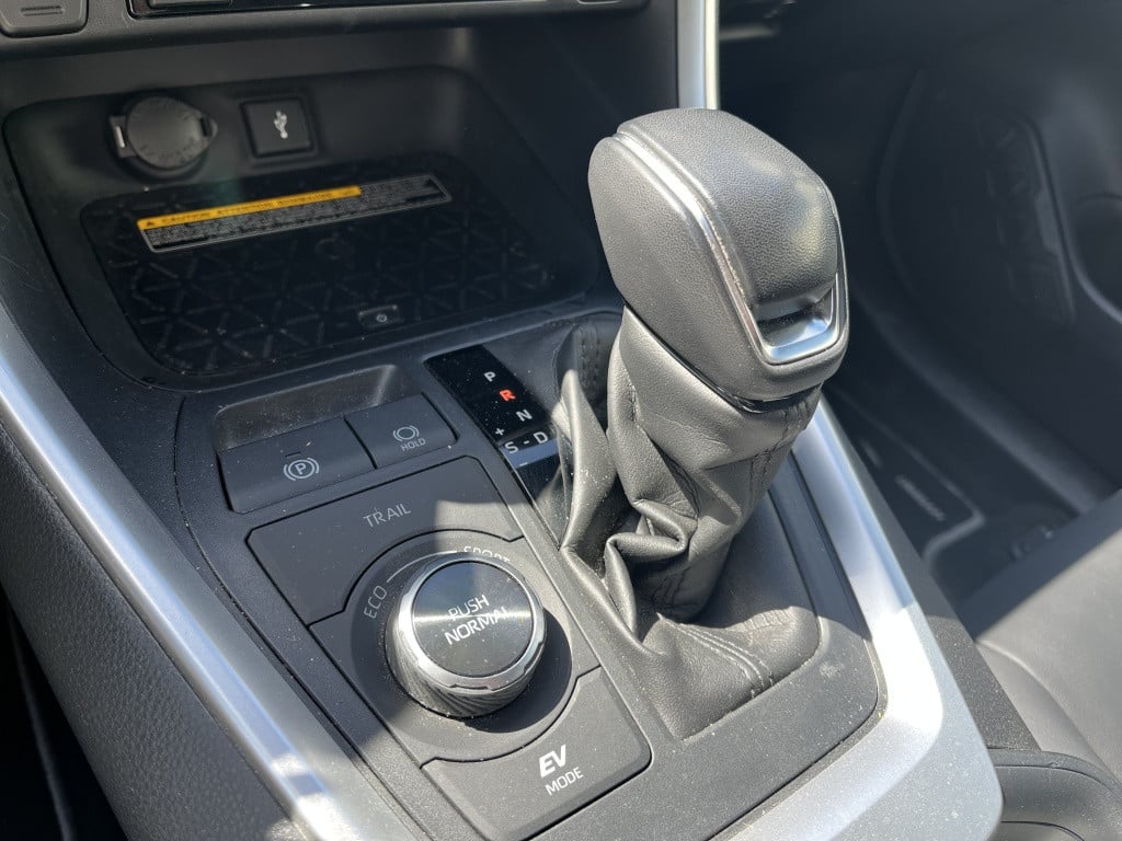 Toyota Rav4 | net binnen | 2.5 hybrid awd black edition.