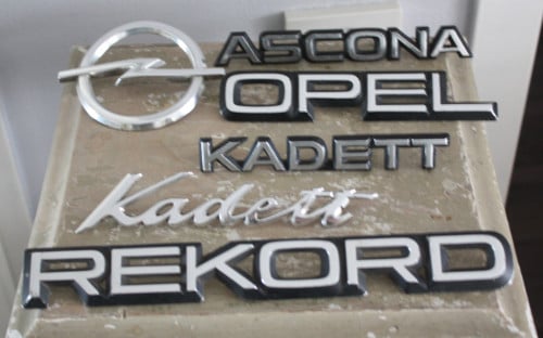 Opel Kadett Ascona Rekord emblemen-wieldeksels